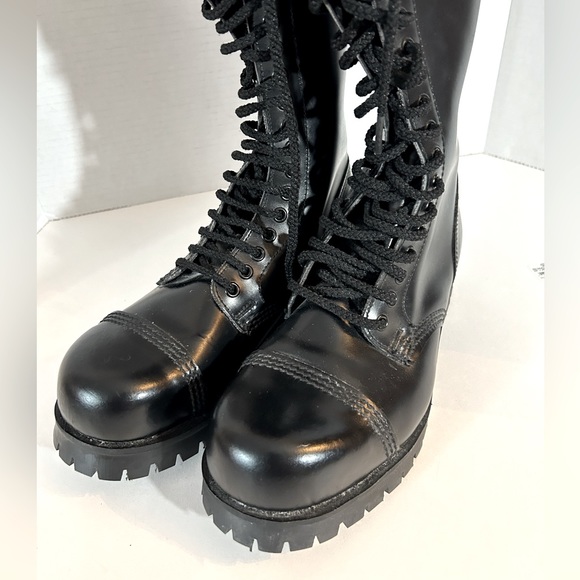 New Underground 30 eyelets rangers in box leather handmade in England size 8 - Picture 6 of 16